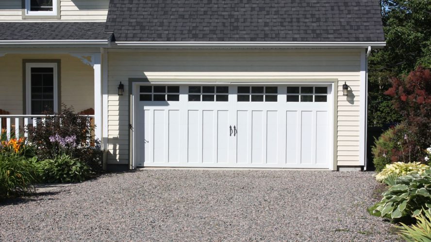 A Buyer’s Guide to Purchase Garage Doors