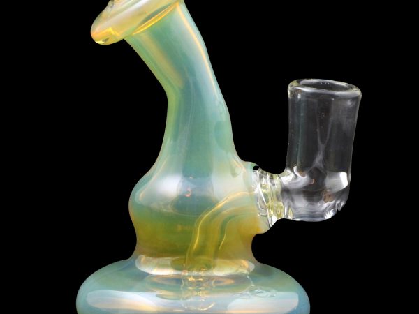 Things to Keep In Mind before Buying Cheap Dab Bongs